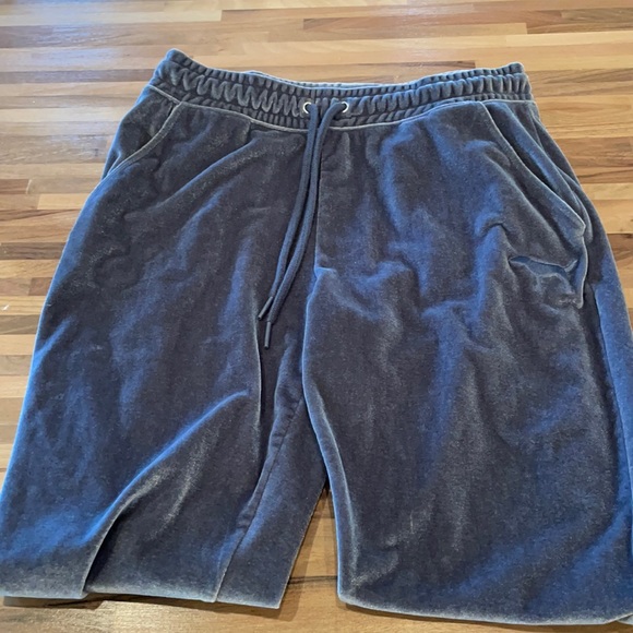 Victoria’s Secret PINK lounge velour skinny joggers - Picture 2 of 8